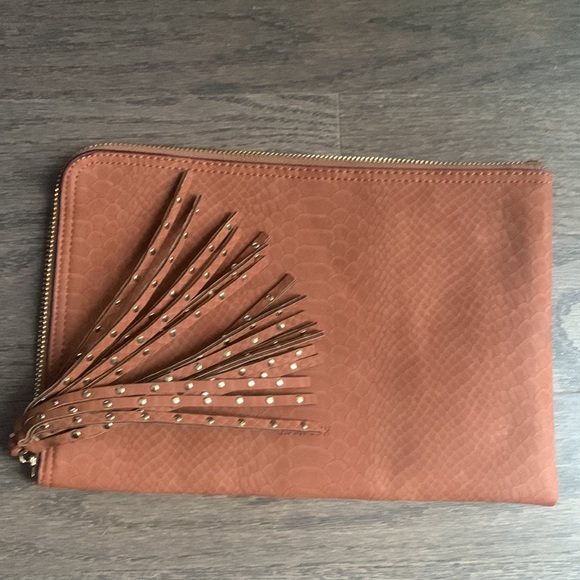 Deuce Lux Clutch - Picture 6 of 6